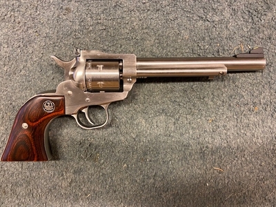 Ruger New modle single six 22lr+22wmr