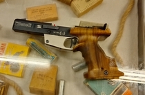 Benelli MP 90S, cal 22 LR, TT=3, vasuri