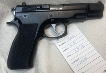 CZ 75 B      cal. 9mm, TT=3