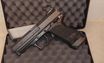 Heckler & Koch USP, cal . 40 S & W, TT=3